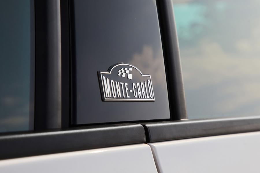 Логотип Skoda Fabia Combi Monte Carlo (NJ) 2018 года  (WW) (фото 23 из 40)